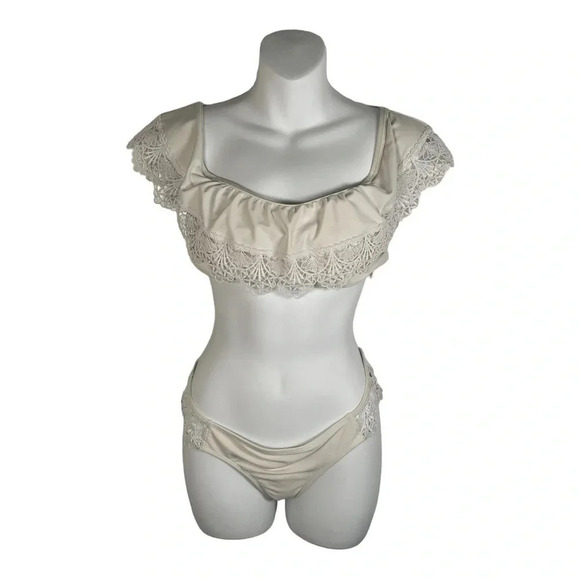 Hollister Bikini 👙 Set - Picture 2 of 8